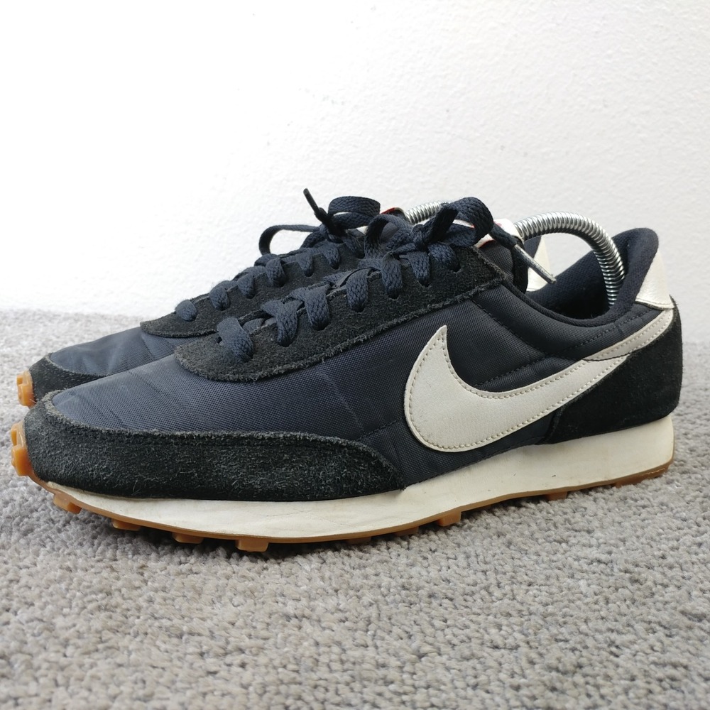 Nike Daybreak Womens Size 10 Running Shoes Low Top Sneakers Black CK2351‑001